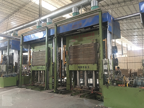 构筑模板热压机