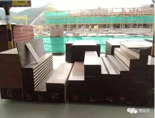 构筑用模板是什么板材_构筑模板用什么资料造作_构筑模板怎么用